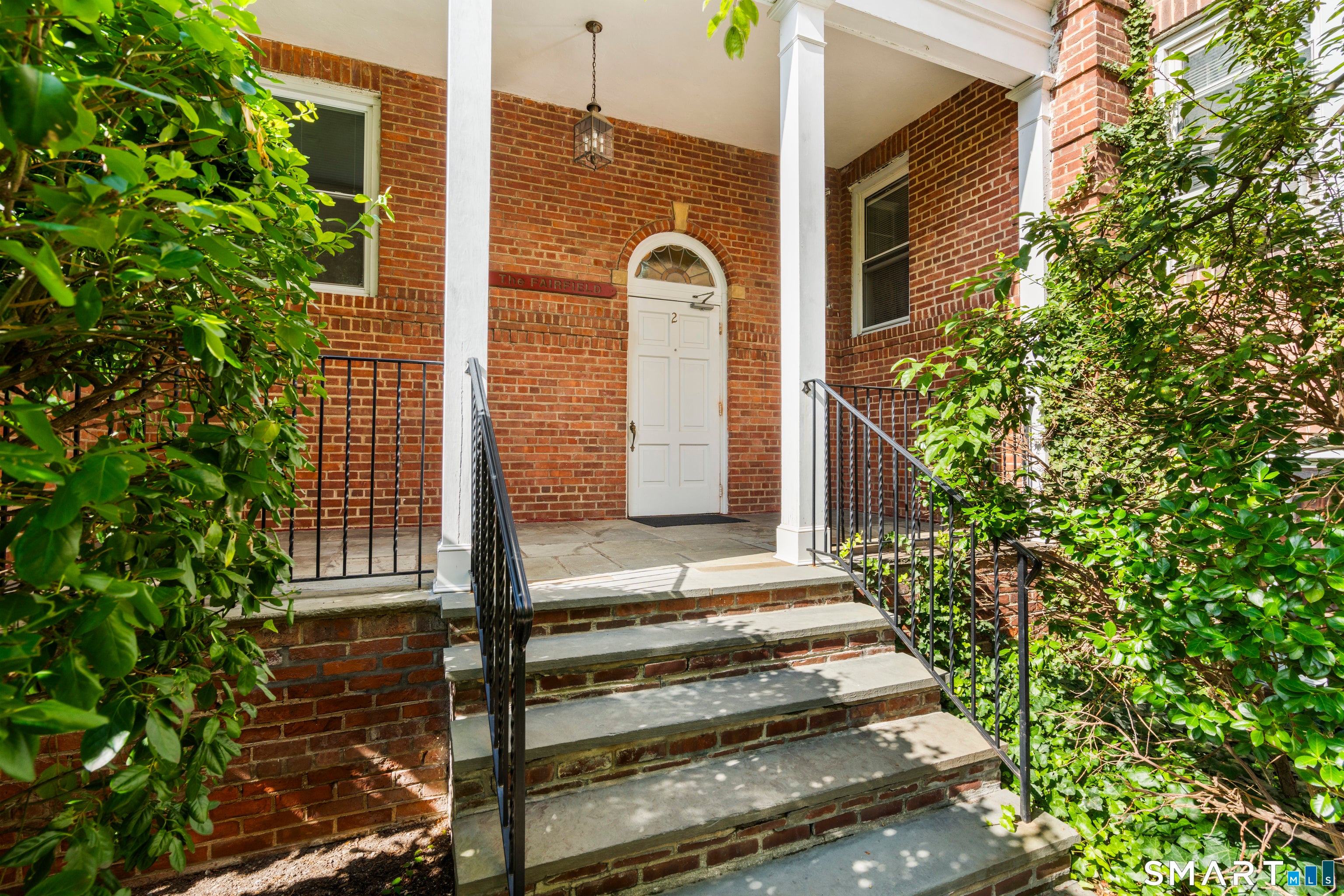 70 Strawberry Hill Avenue 2-2B