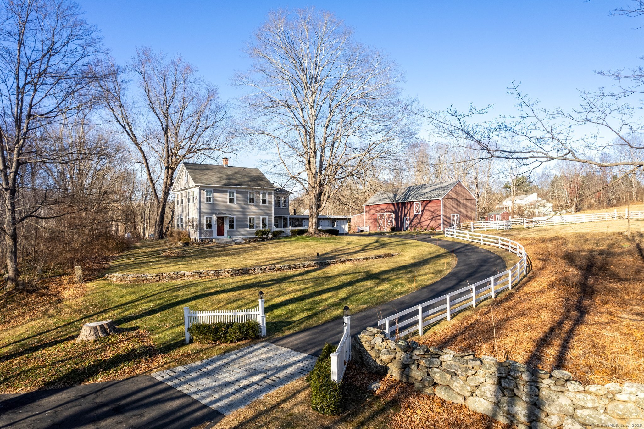 Marjorie Circle, Hebron, Connecticut - 3 Bedrooms  
3 Bathrooms  
9 Rooms - 