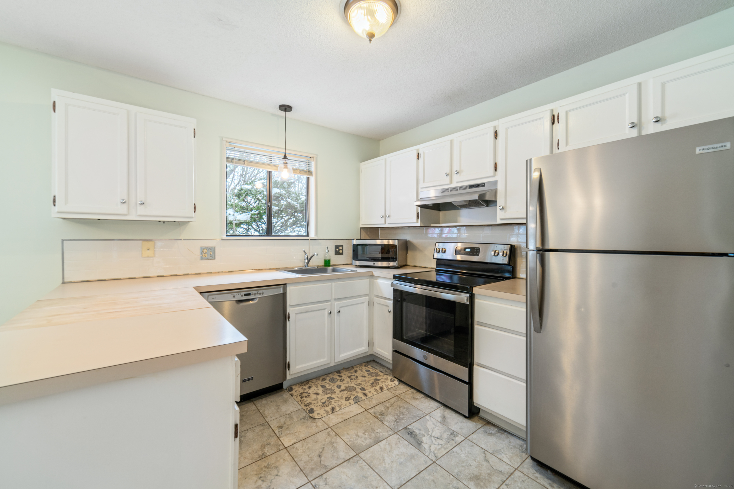 511 Heritage Village #B, Southbury, Connecticut image 5
