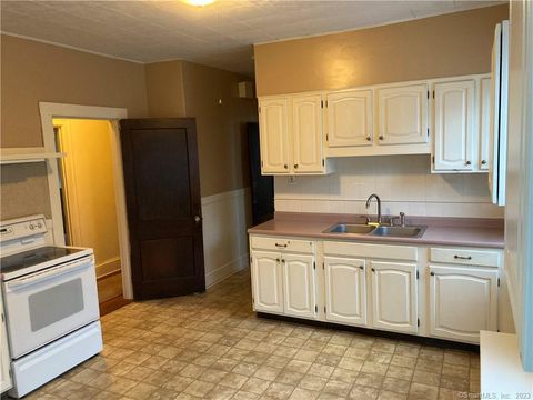 Tiny photo for 18 Maplewood Avenue #Second Floor, West Hartford, CT 06119 (MLS # 24170497)