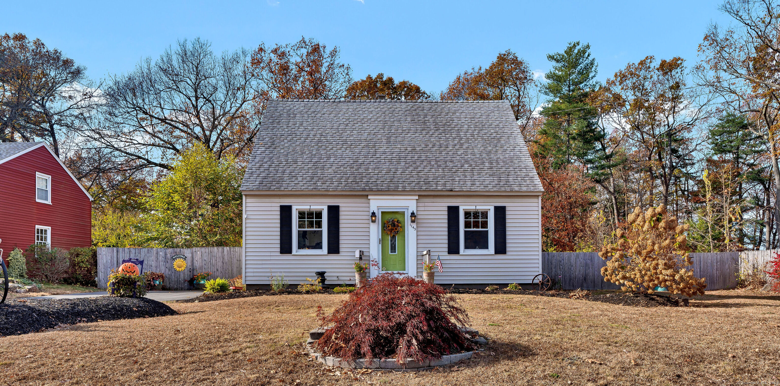 1145 Forbes Street, East Hartford, Connecticut - 3 Bedrooms  
2 Bathrooms  
6 Rooms - 