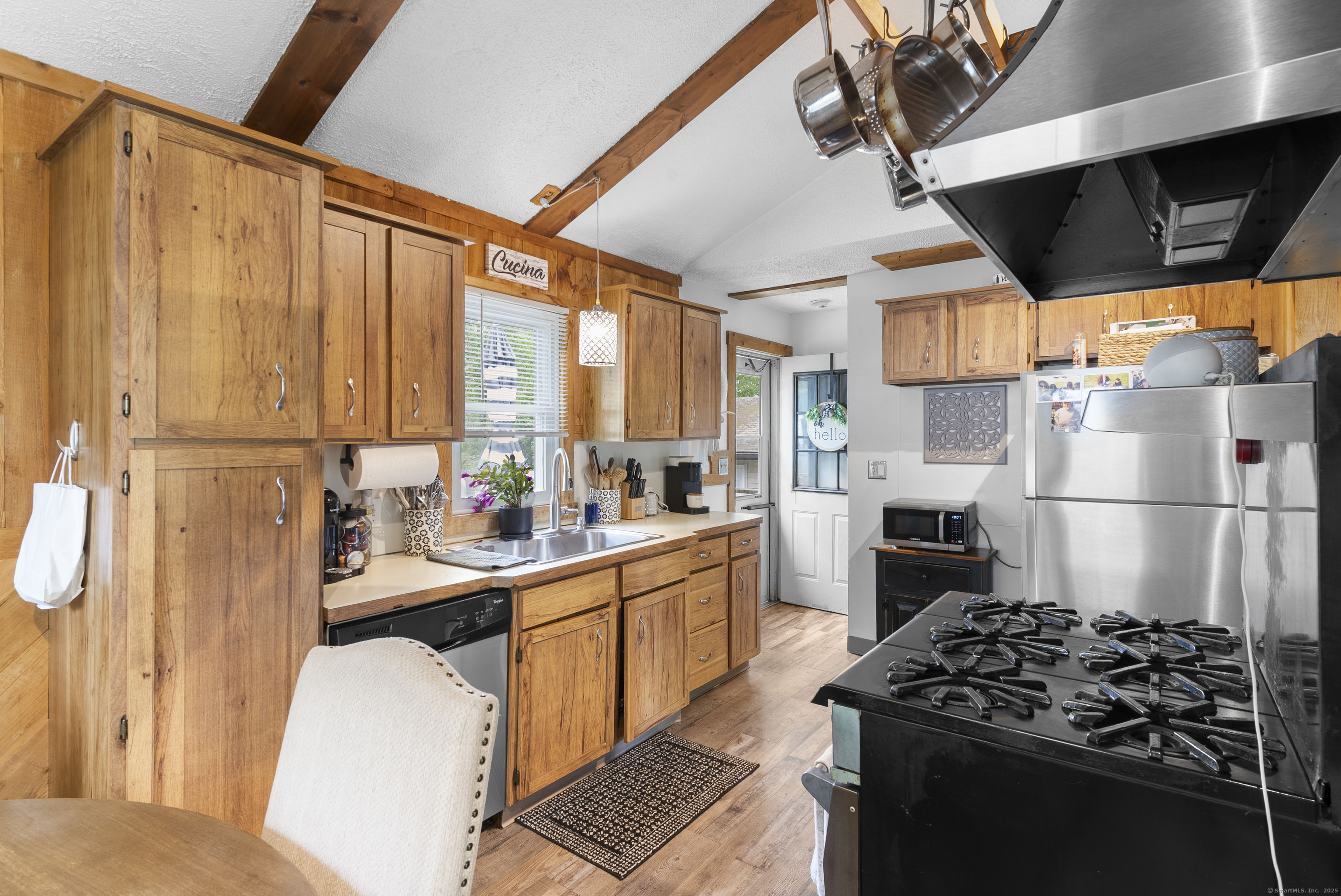 35 Tree Hill Road, Waterbury, Connecticut image 7