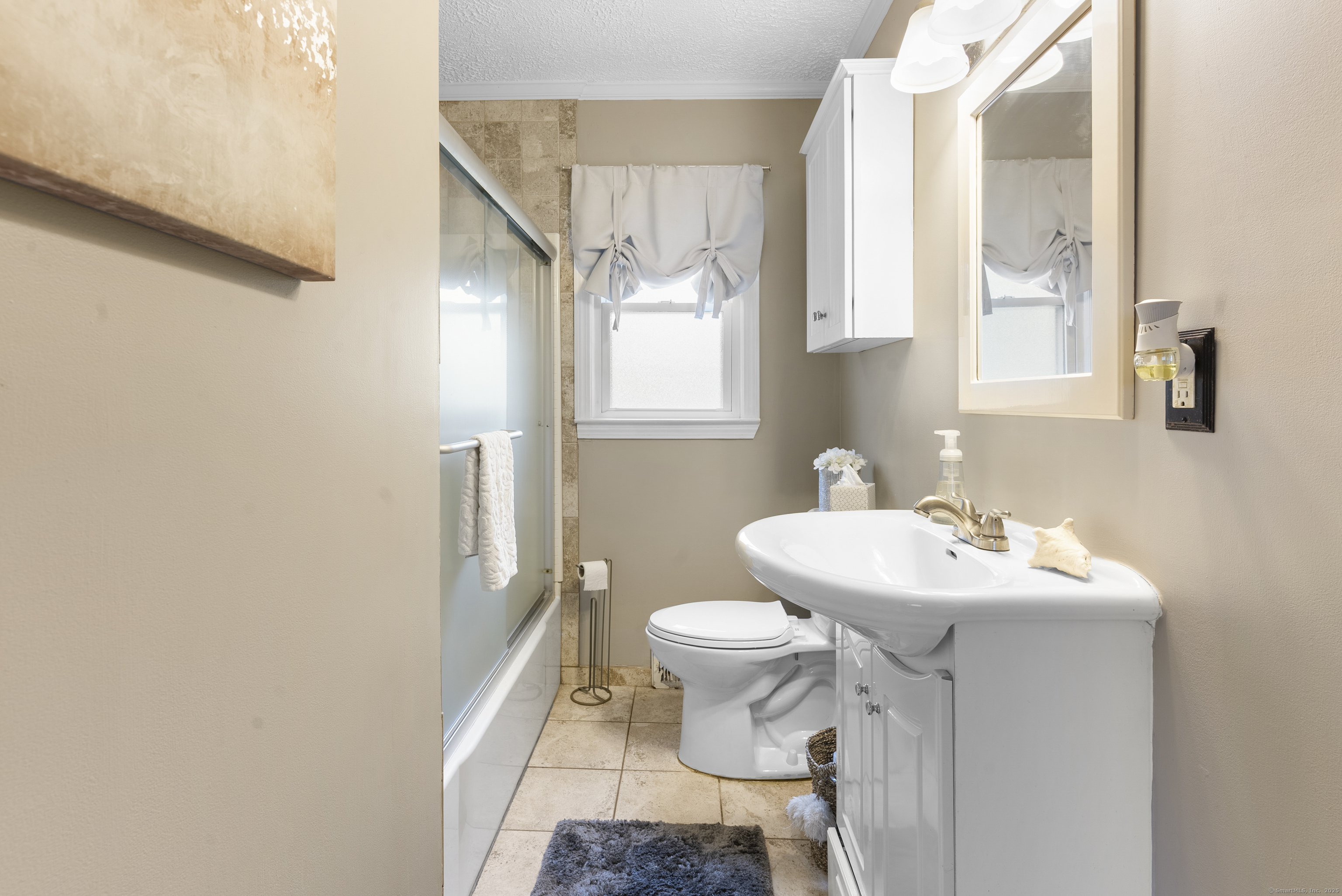 35 Tree Hill Road, Waterbury, Connecticut image 10