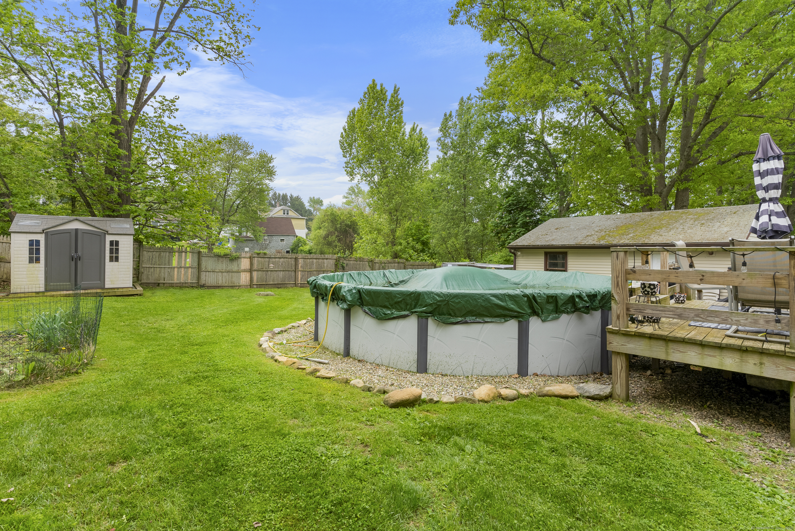 35 Tree Hill Road, Waterbury, Connecticut image 21