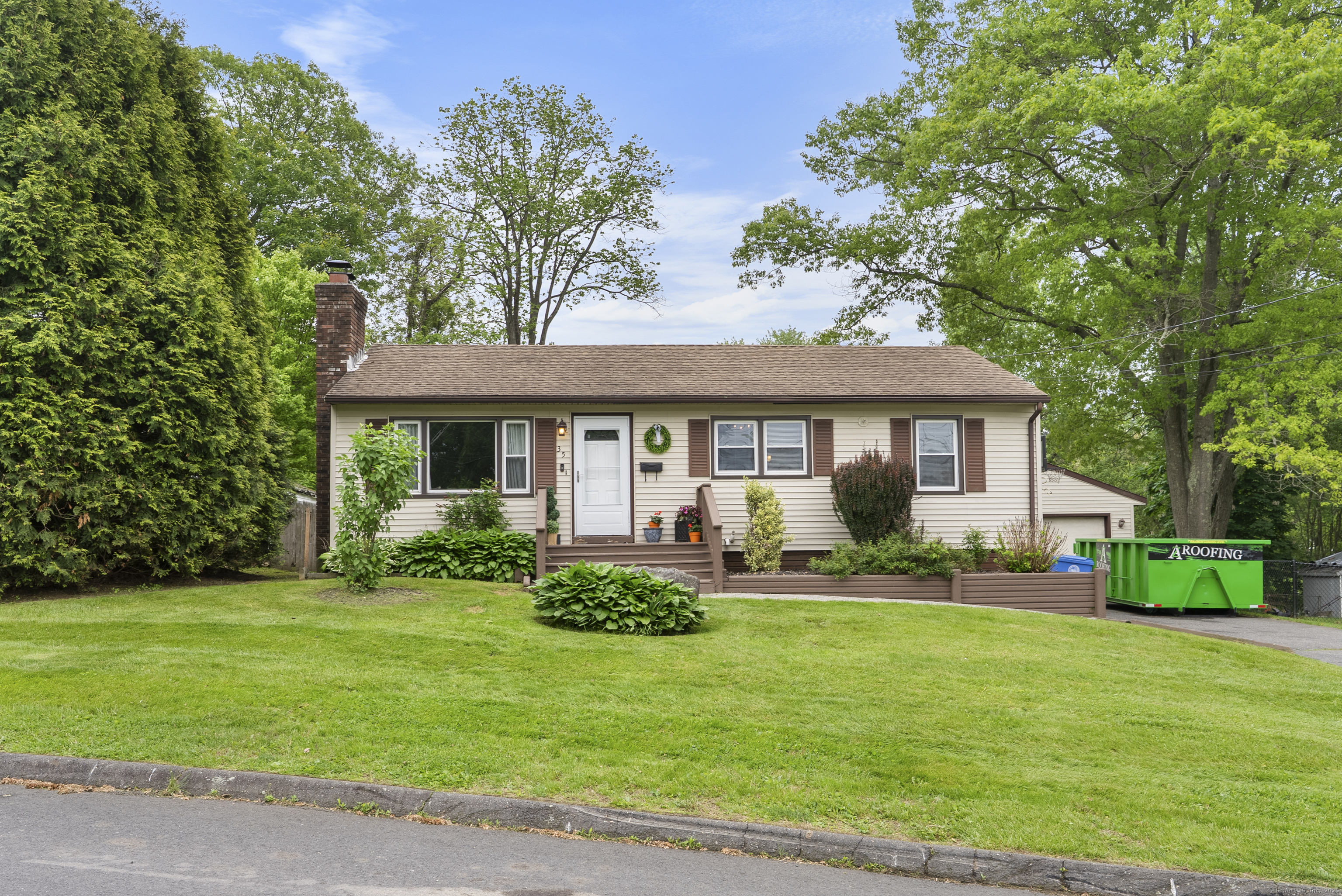 Property for Sale at Tree Hill Road, Waterbury, Connecticut - Bedrooms: 3 
Bathrooms: 2 
Rooms: 5  - $359,000