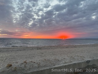 559 Oak Bluff Avenue