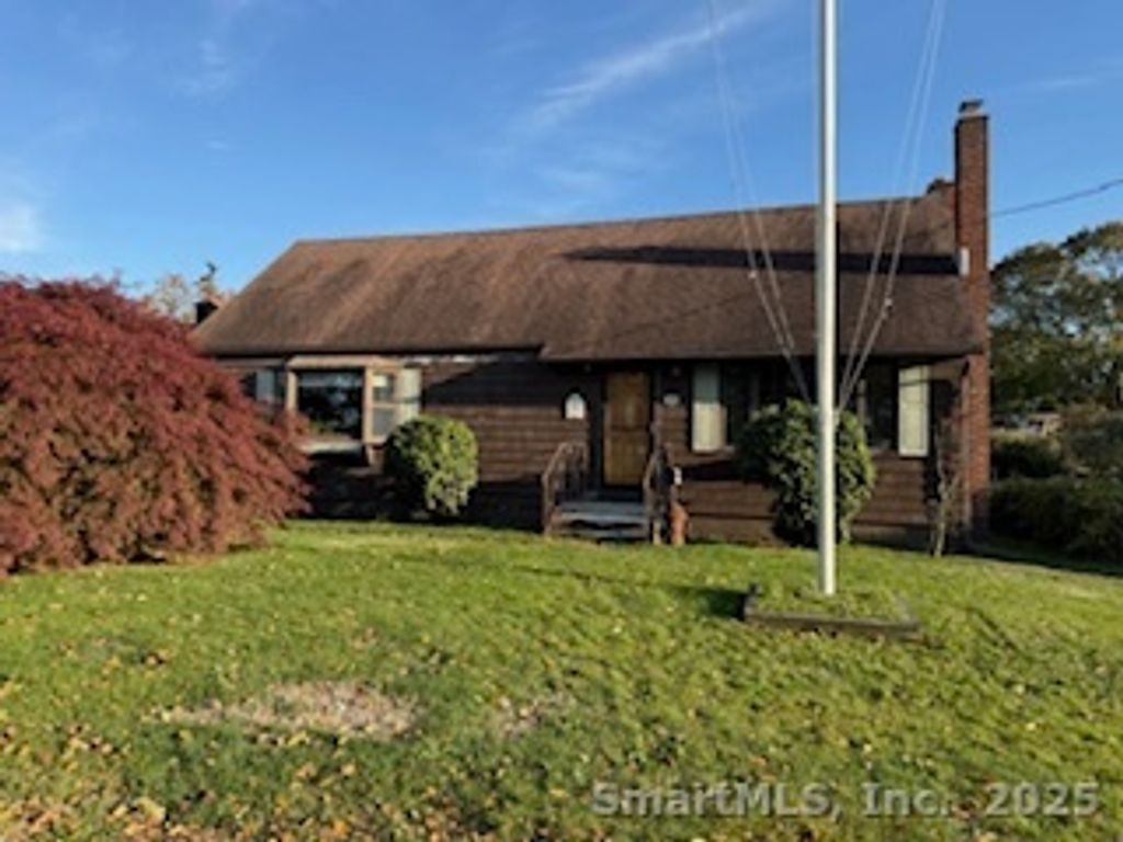 Photo of 559 Oak Bluff Avenue, Stratford, CT 06615 (MLS # 24141761)