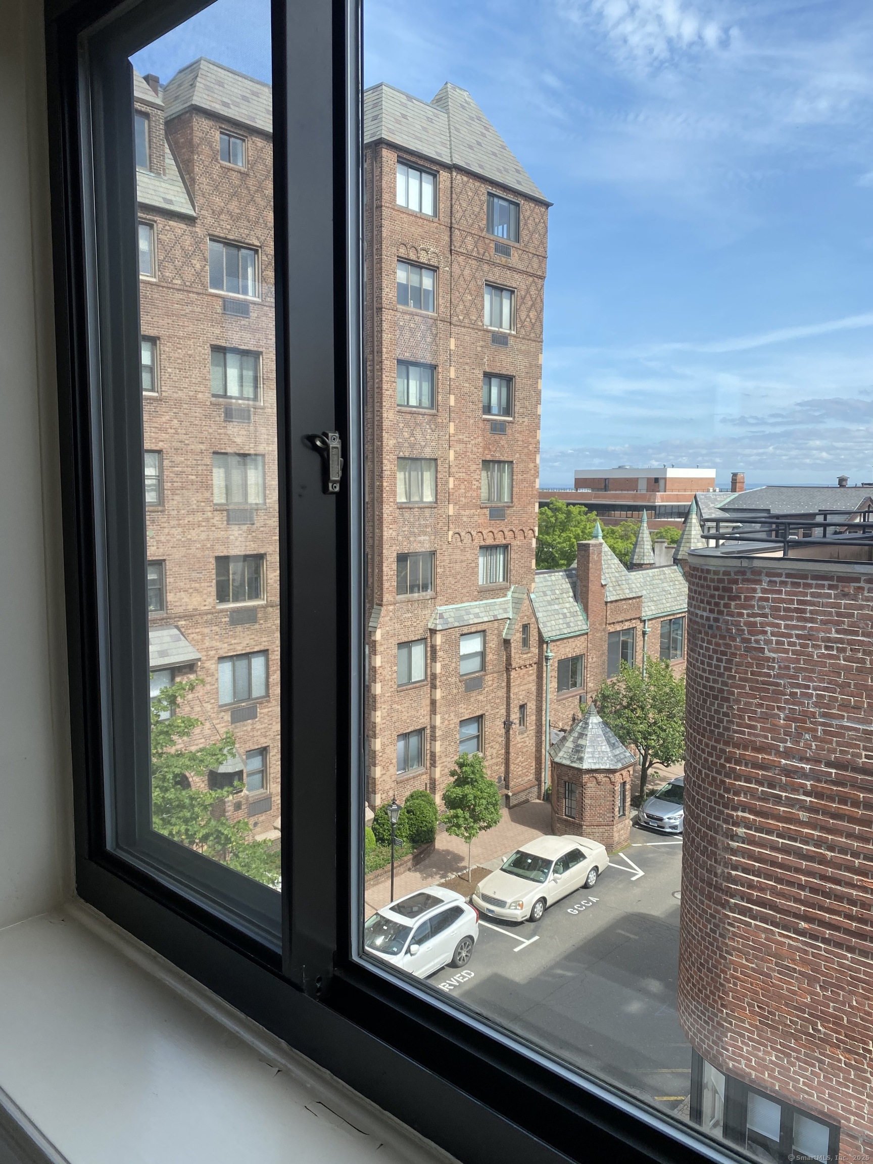 Greenwich, Connecticut 06830, United States, 1 Bedroom Bedrooms, ,2 BathroomsBathrooms,Residential,Active,158211