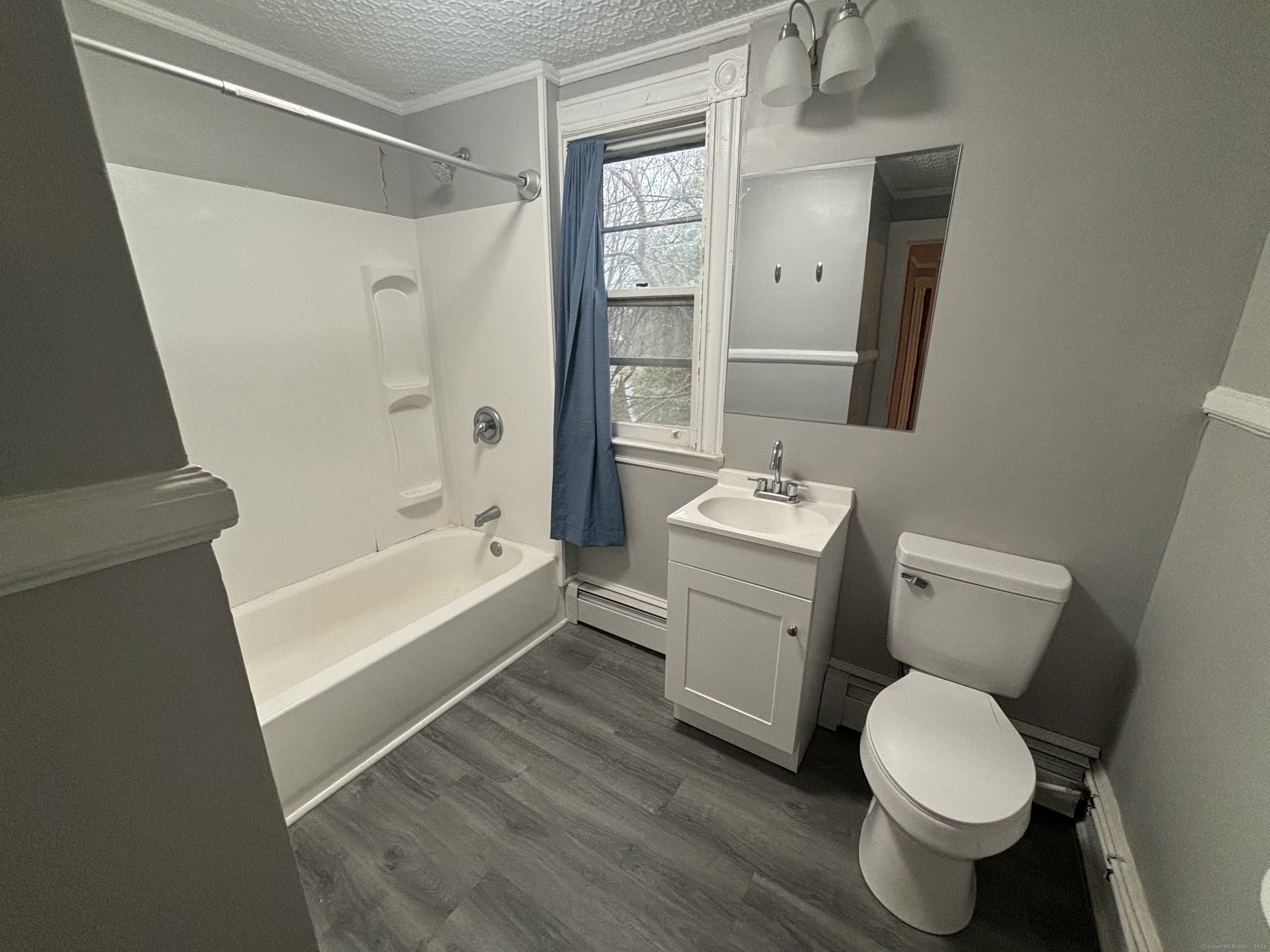 400 Main Street 2nd Floor
