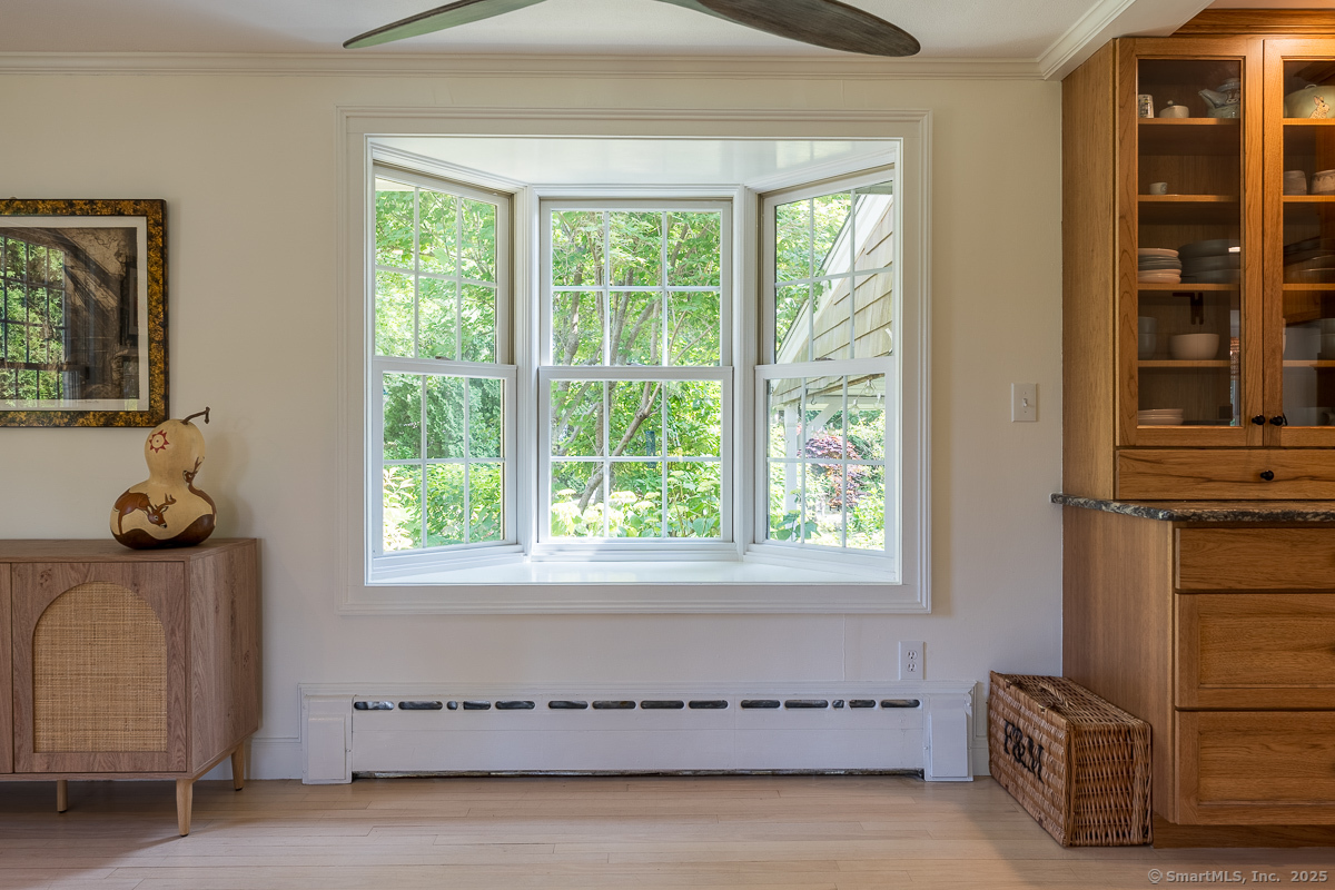 Groton, Connecticut 06340, United States, 3 Bedrooms Bedrooms, ,2 BathroomsBathrooms,Residential,Pending,154283