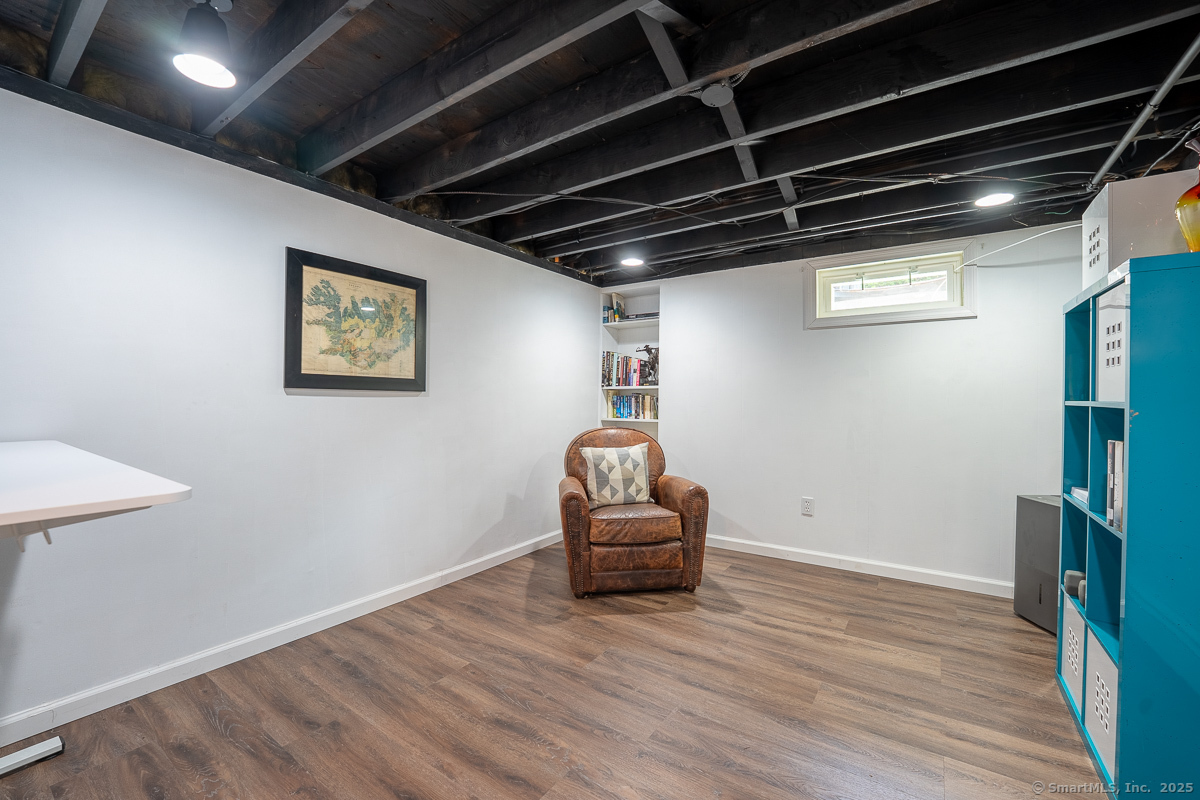 Groton, Connecticut 06340, United States, 3 Bedrooms Bedrooms, ,2 BathroomsBathrooms,Residential,Pending,154283