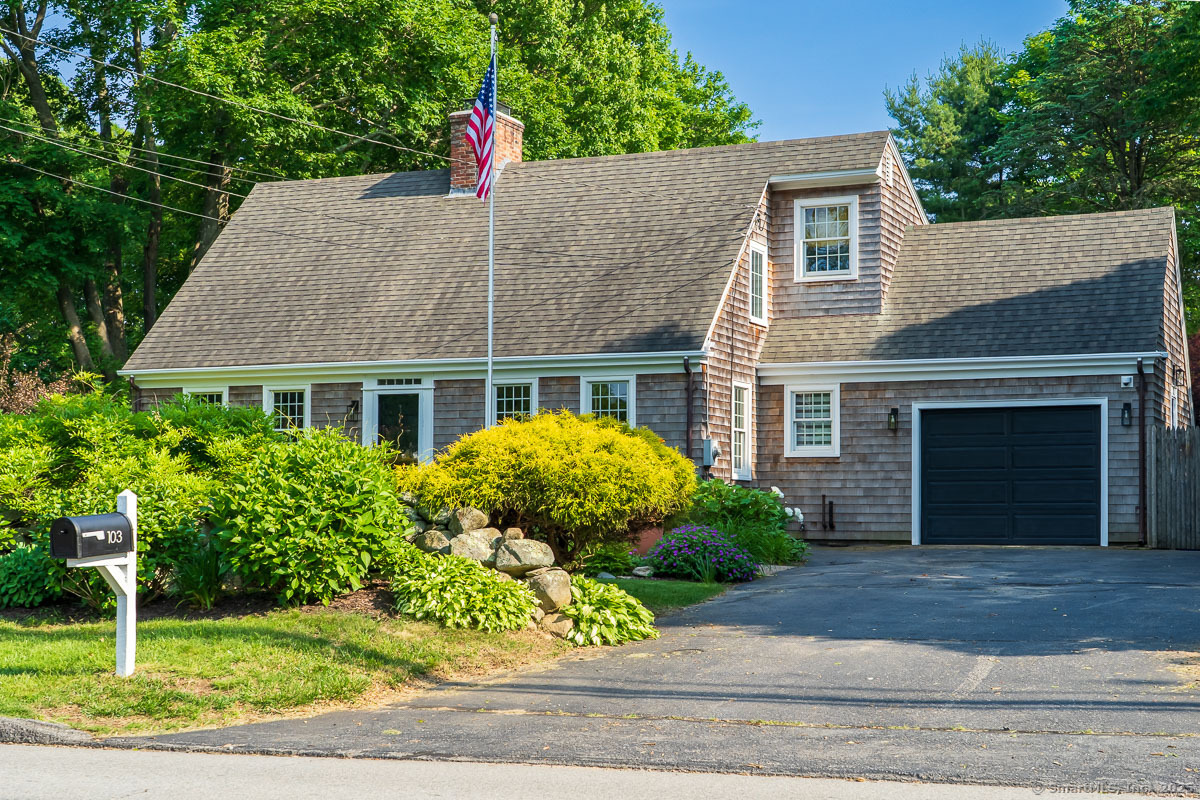 Groton, Connecticut 06340, United States, 3 Bedrooms Bedrooms, ,2 BathroomsBathrooms,Residential,Pending,154283