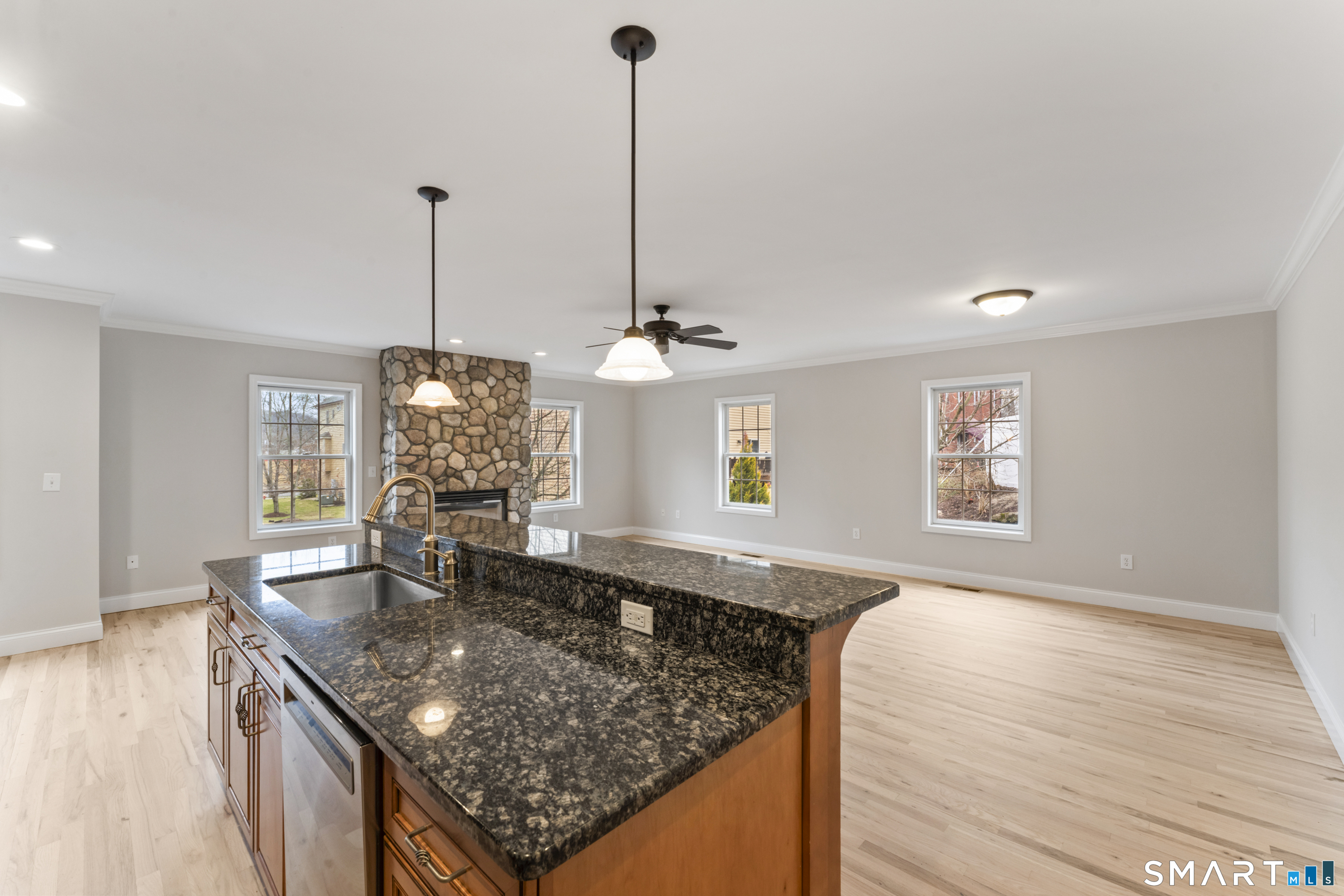 53 Grassy Plain Street APT B5