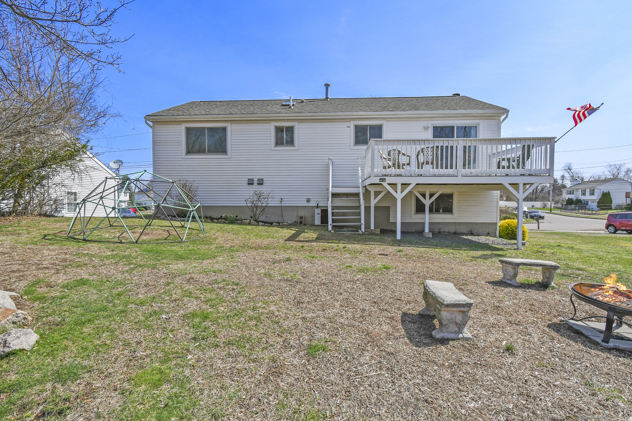 12 Roses Farm Road, East Haven, Connecticut image 4