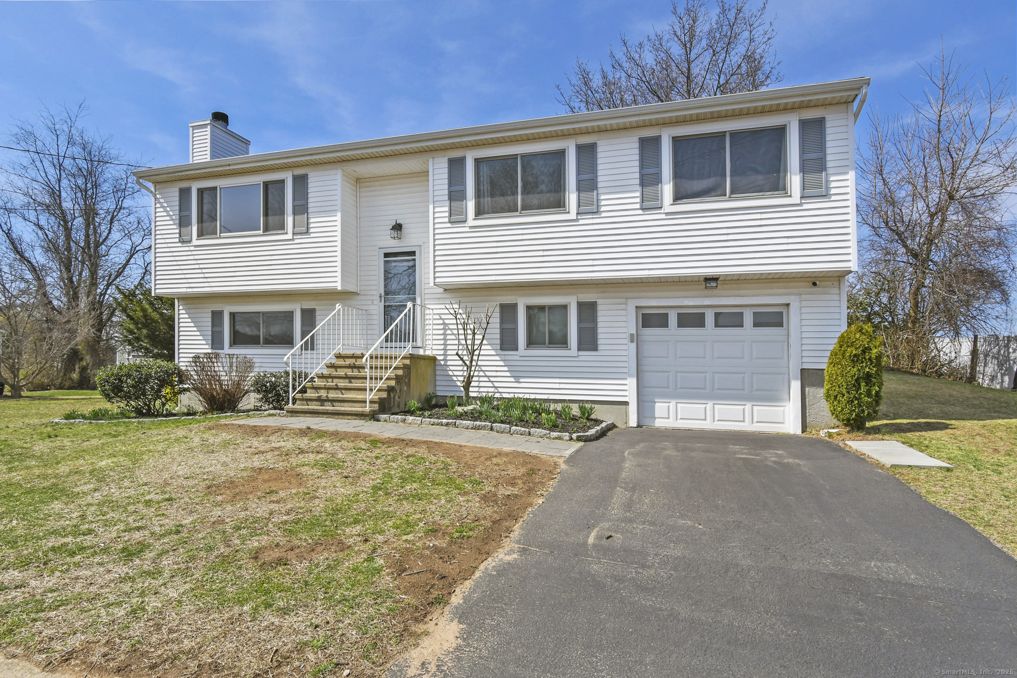 12 Roses Farm Road, East Haven, Connecticut image 1