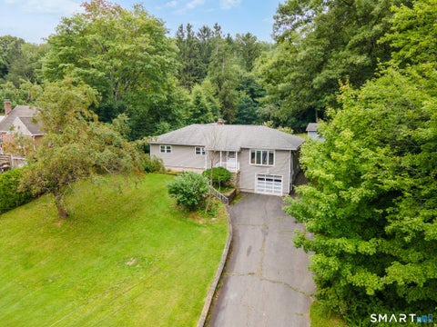 Homes For Sale - 137 Maple Hill Road<br/> New Haven County, Naugatuck, CT 06770