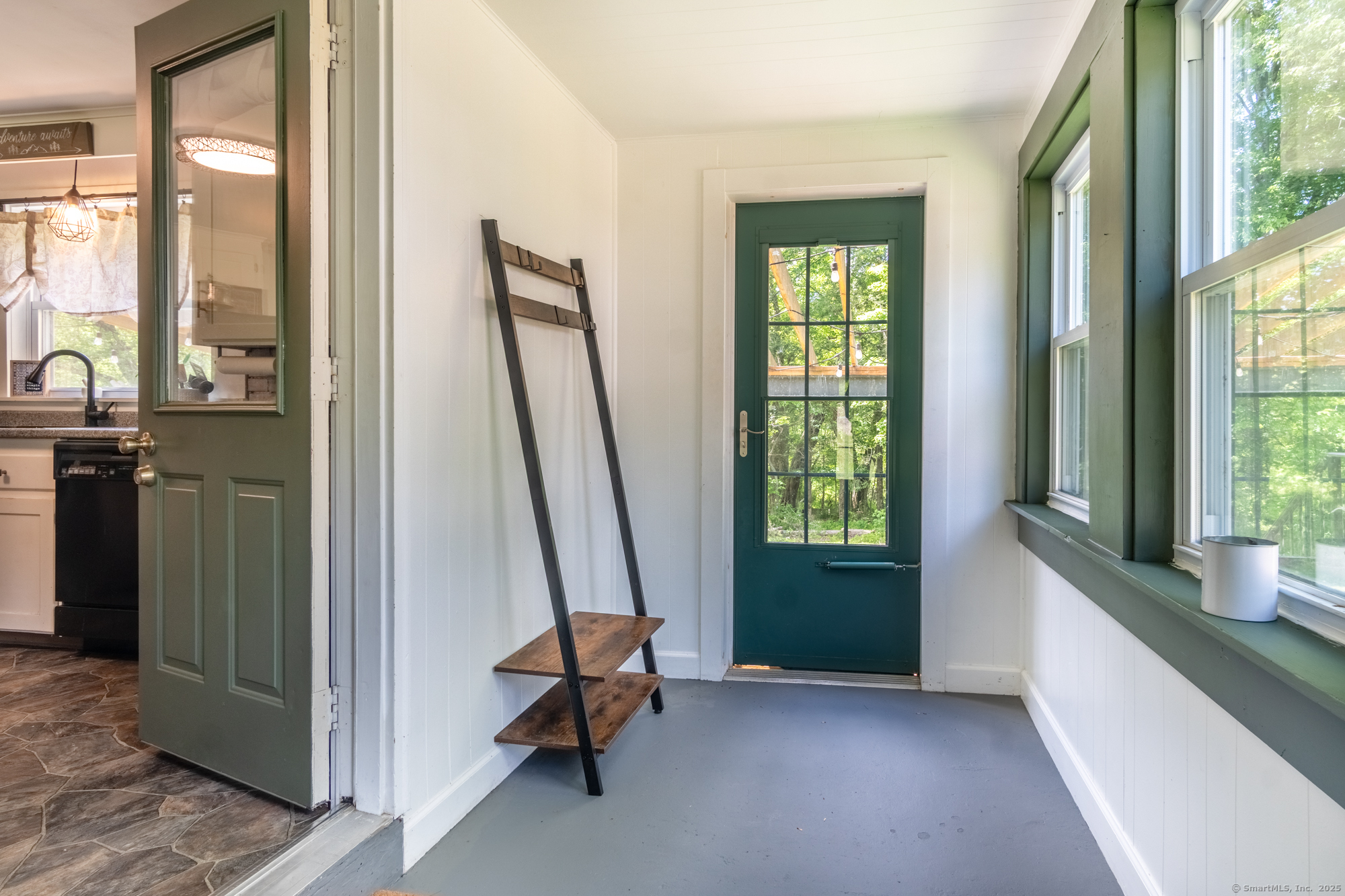 80 Chestnut Hill Road