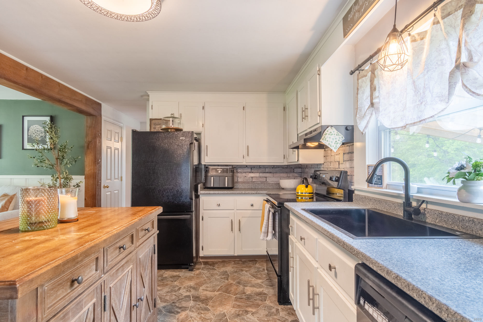 80 Chestnut Hill Road, Stafford, Connecticut image 9
