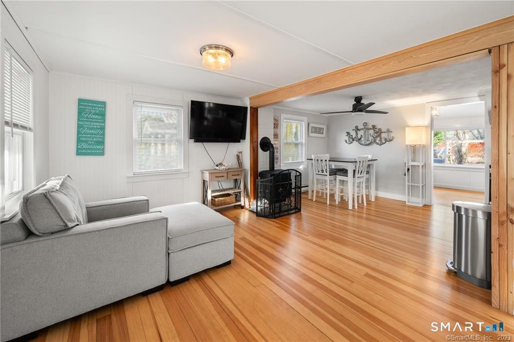 121 Shore Road