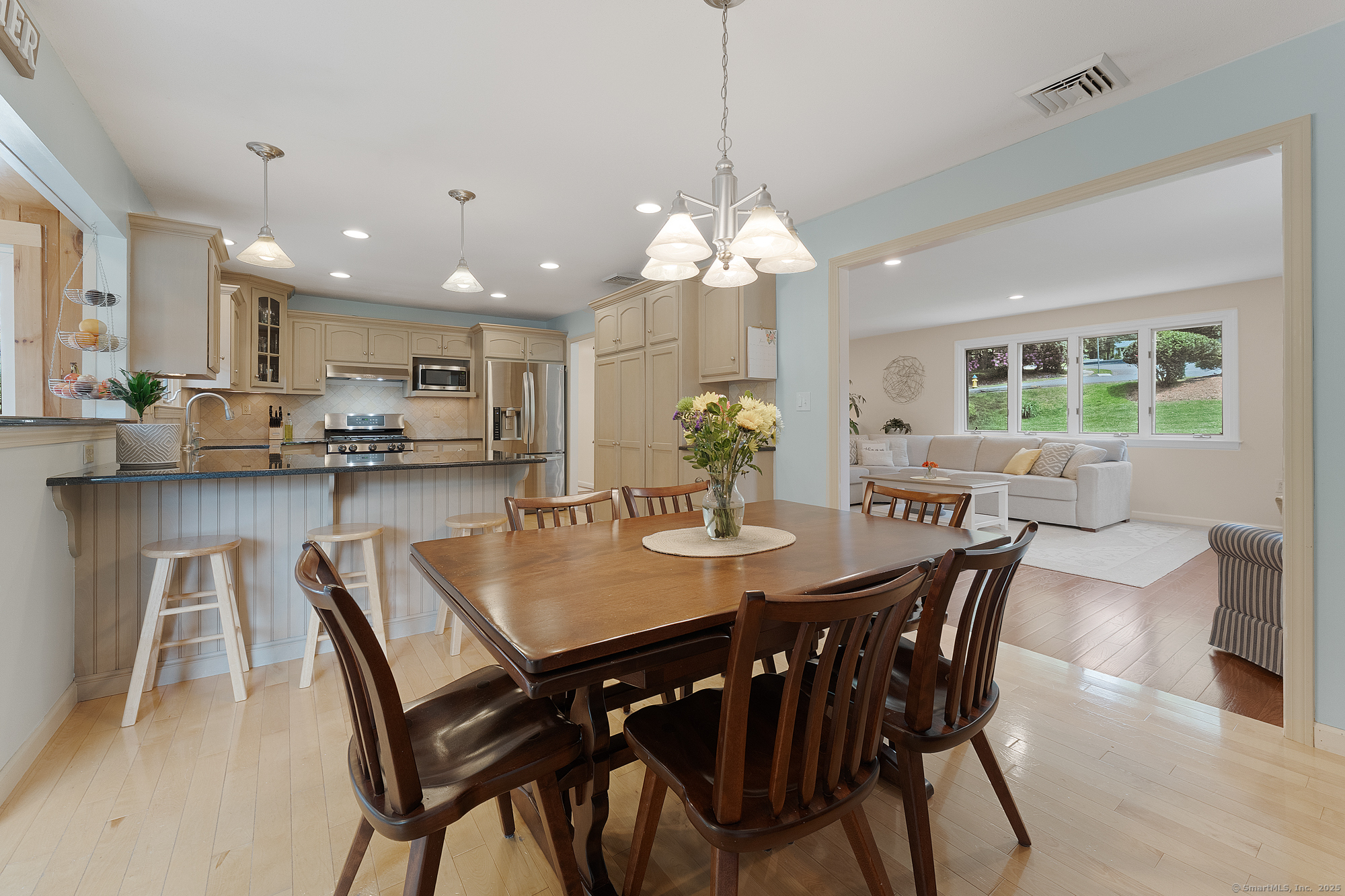 39 Pattonwood Drive, Southington, Connecticut image 12