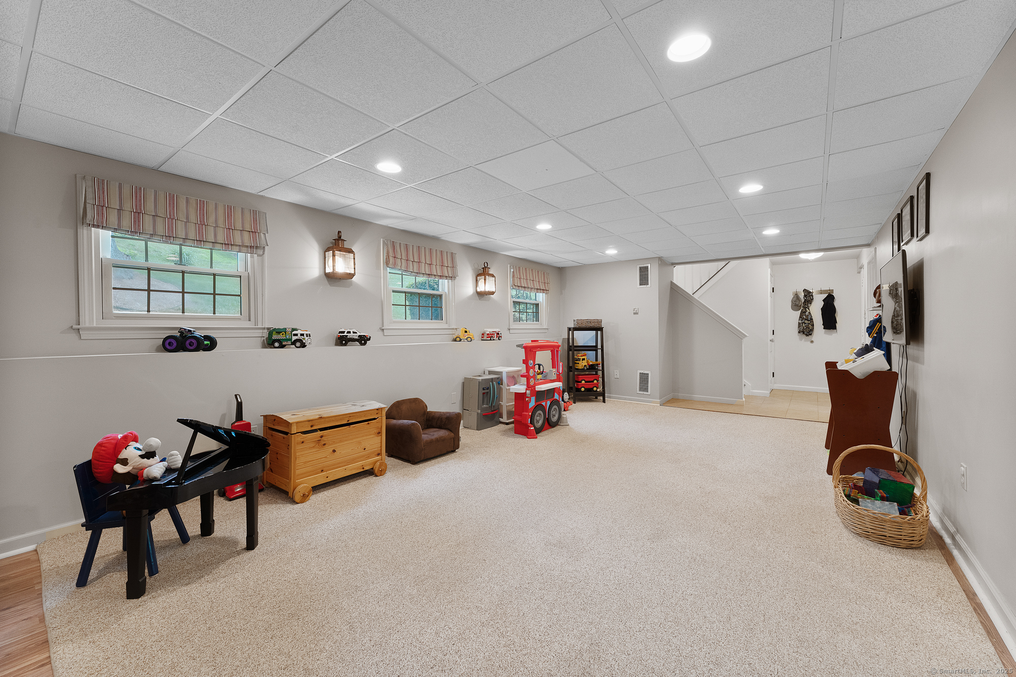 39 Pattonwood Drive, Southington, Connecticut image 28