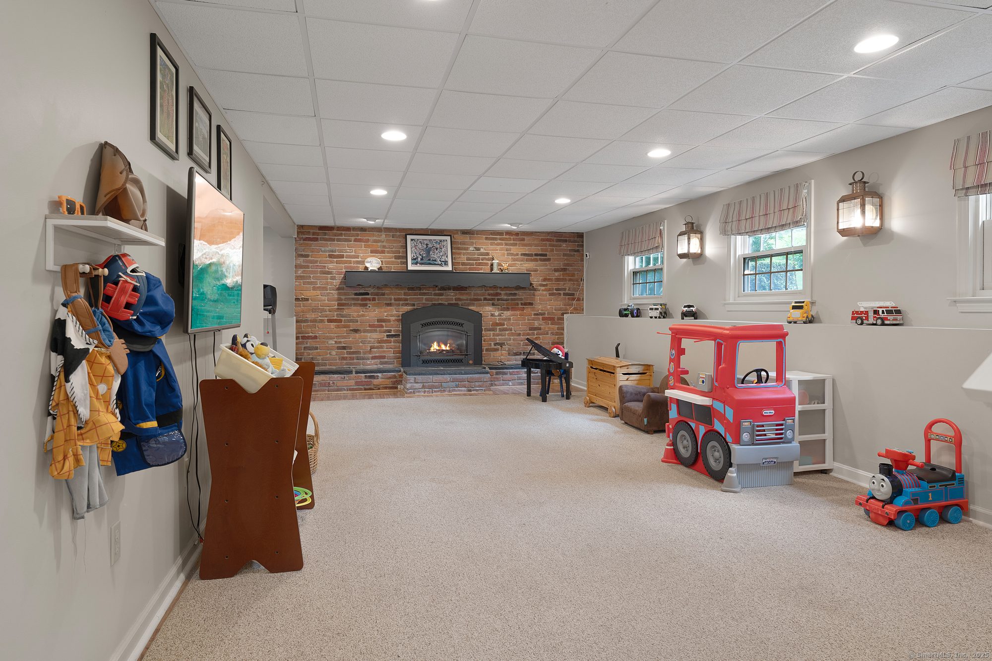 39 Pattonwood Drive, Southington, Connecticut image 25