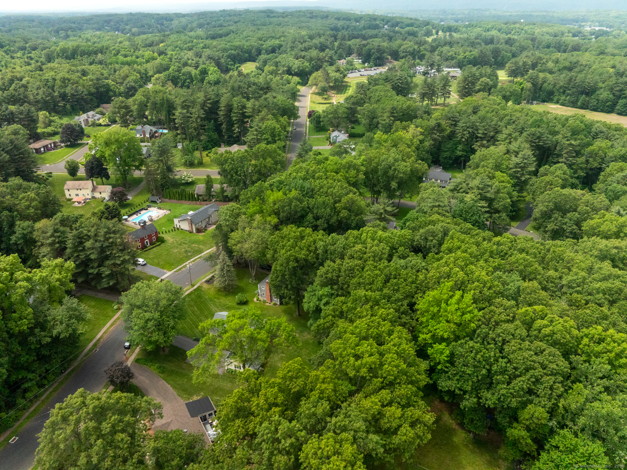 39 Pattonwood Drive, Southington, Connecticut image 35