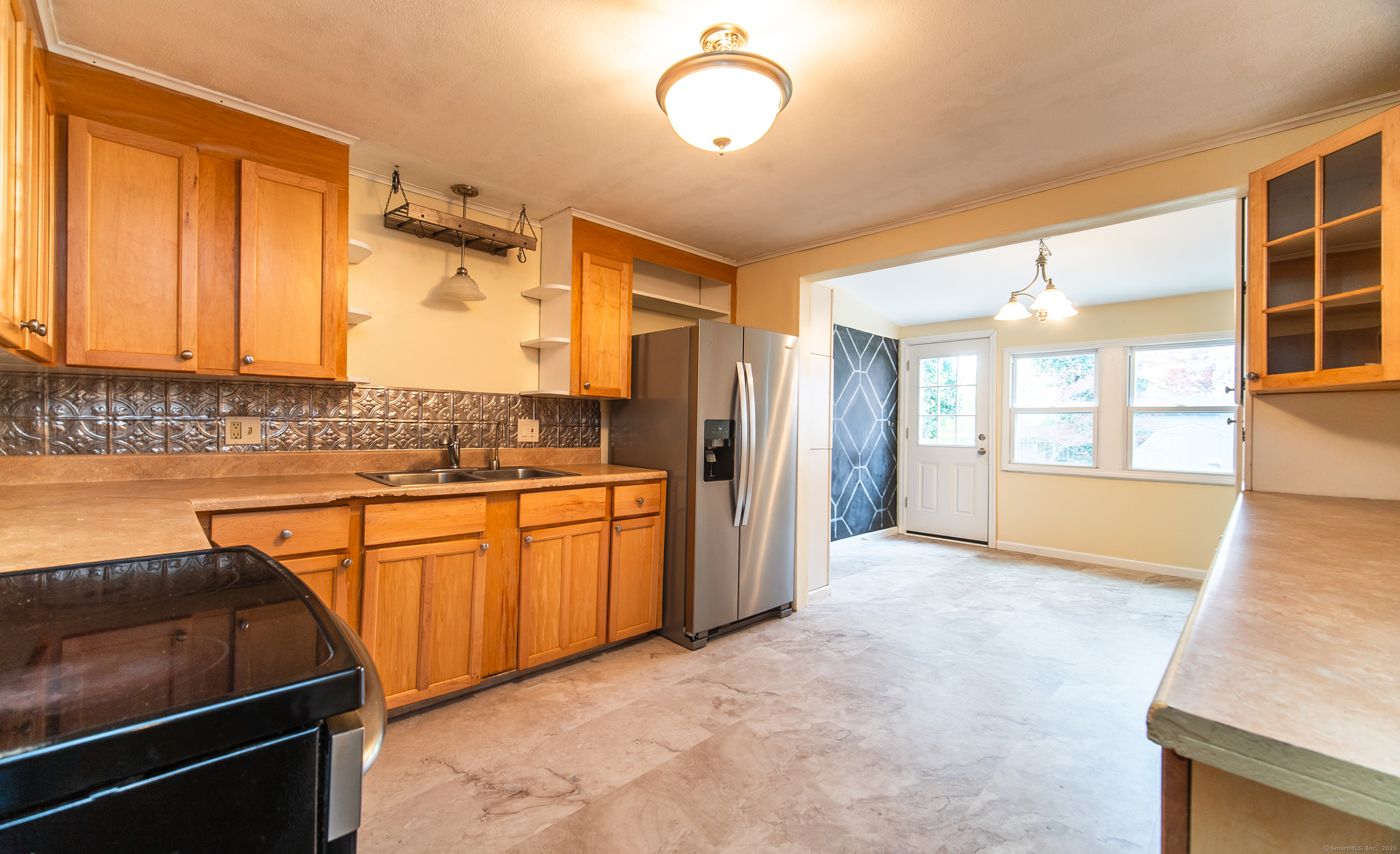 22 Hooker Drive, West Hartford, Connecticut image 10