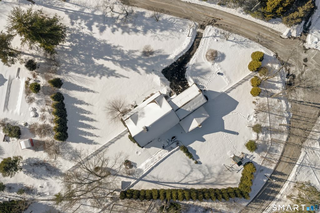 Photo of 16 Gault Park Drive, Westport, CT 06880 (MLS # 24150527)