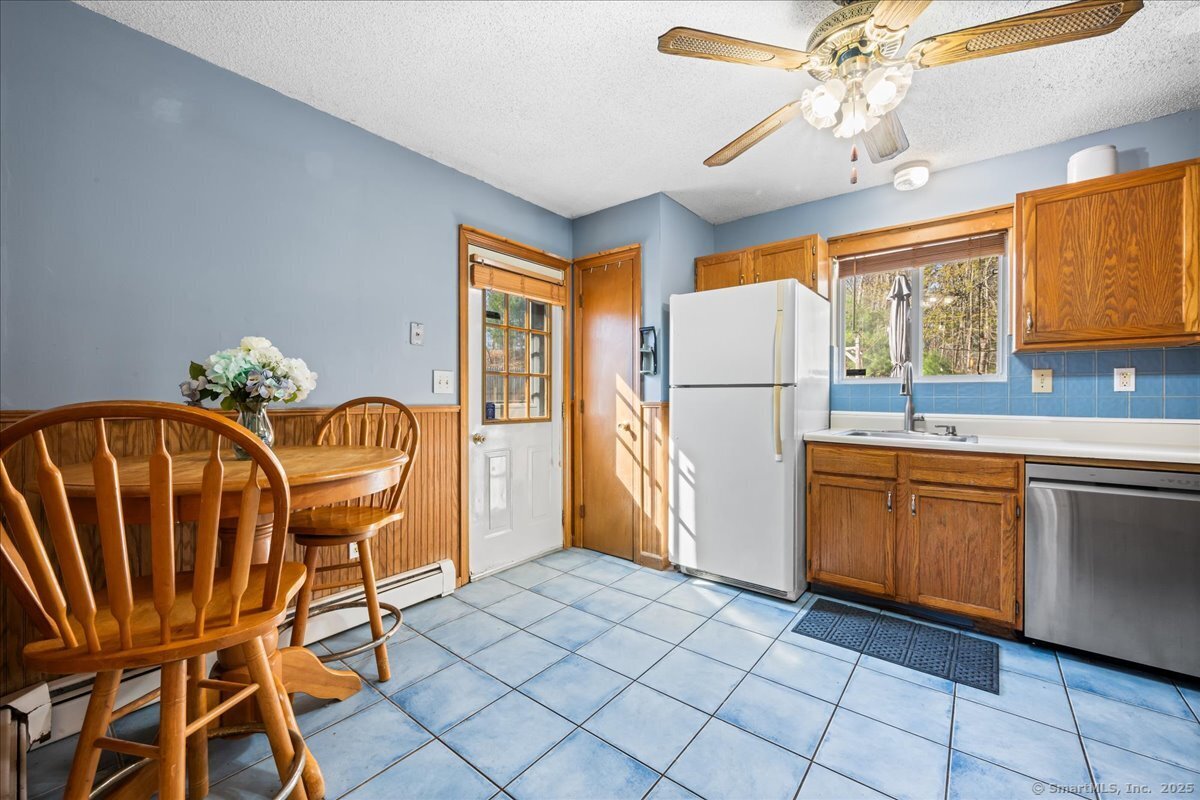 156 Cottonwood Lane, Montville, Connecticut image 23
