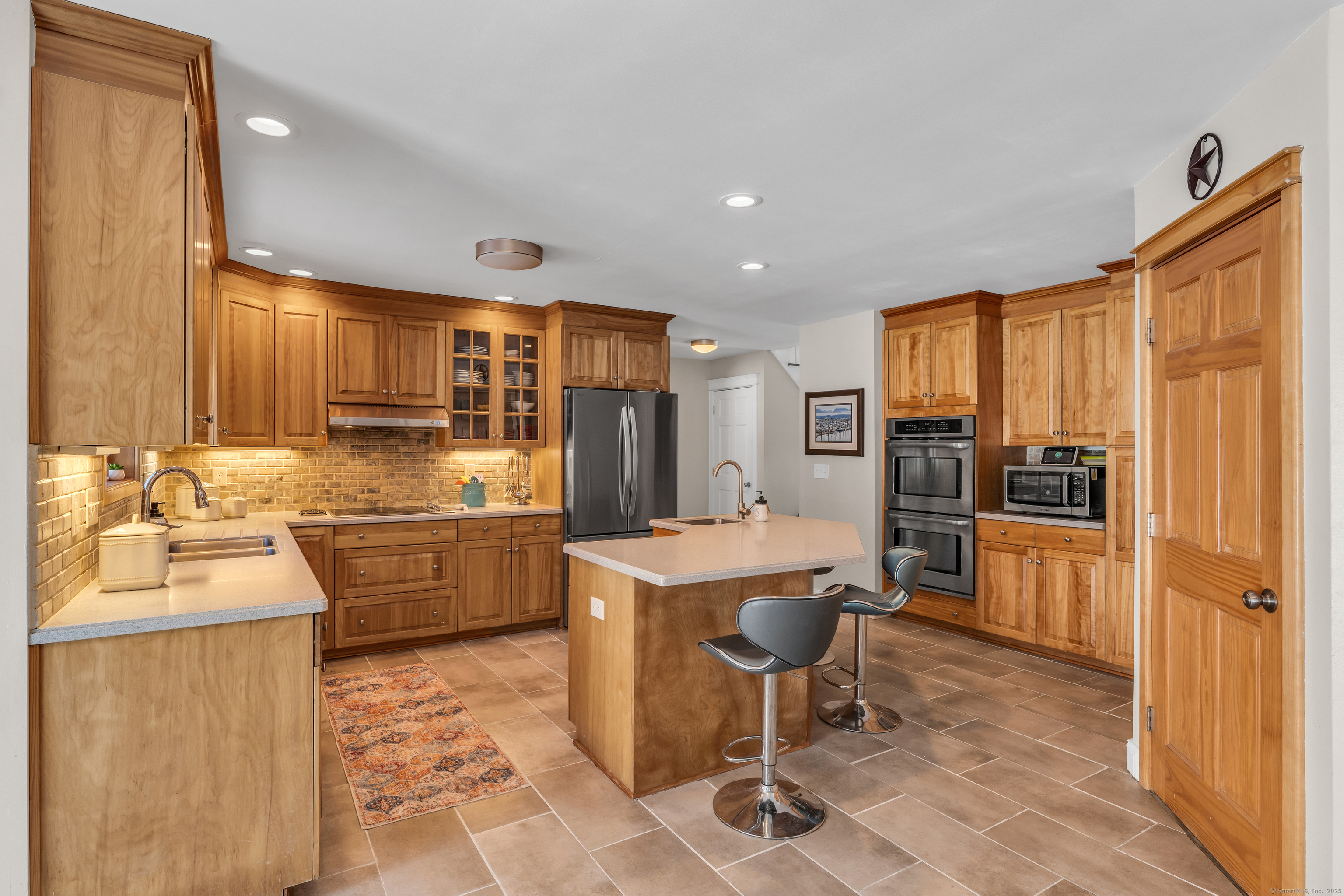 96 Farmingberry Drive, Southington, Connecticut image 18