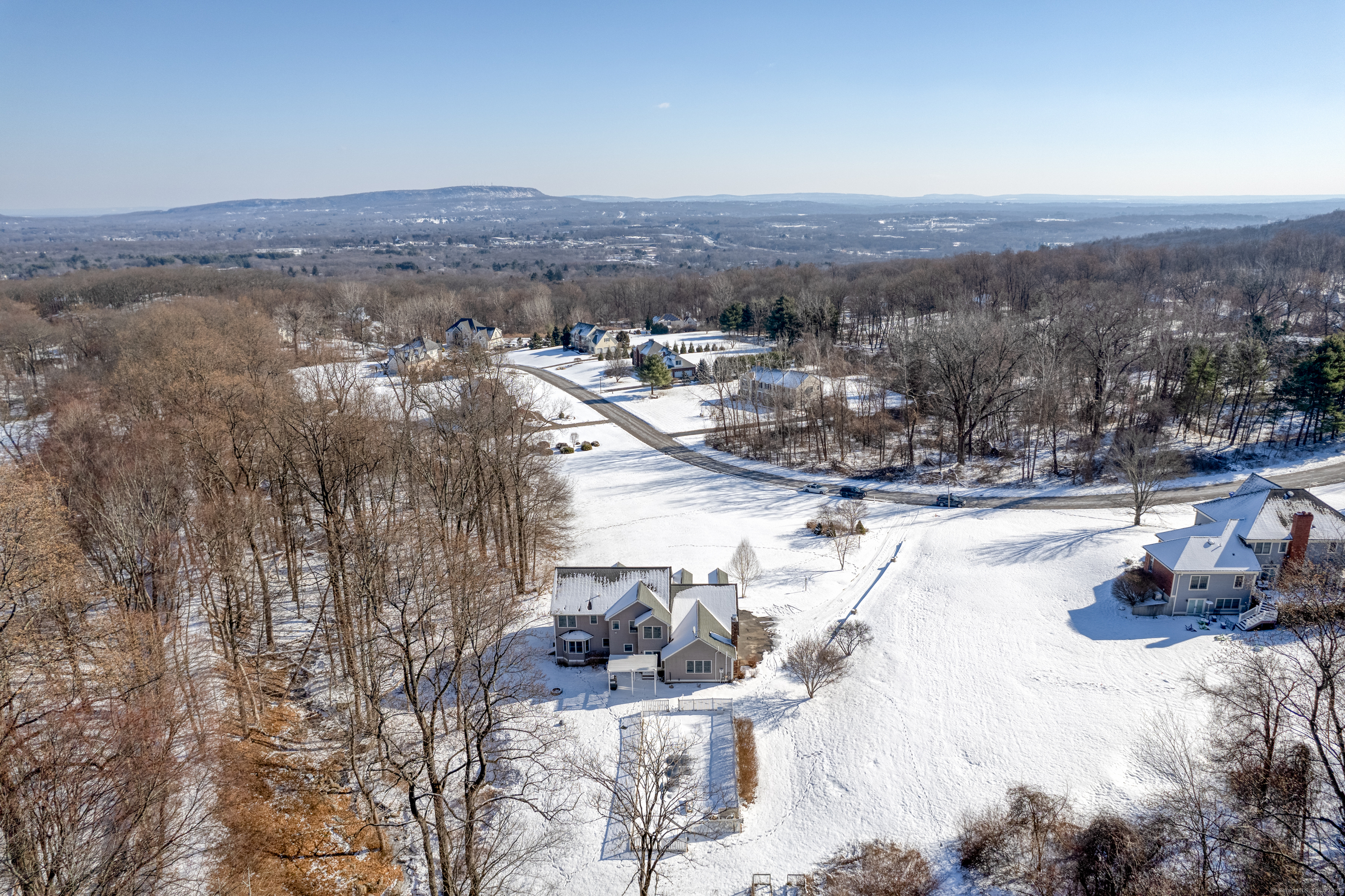 96 Farmingberry Drive, Southington, Connecticut image 5