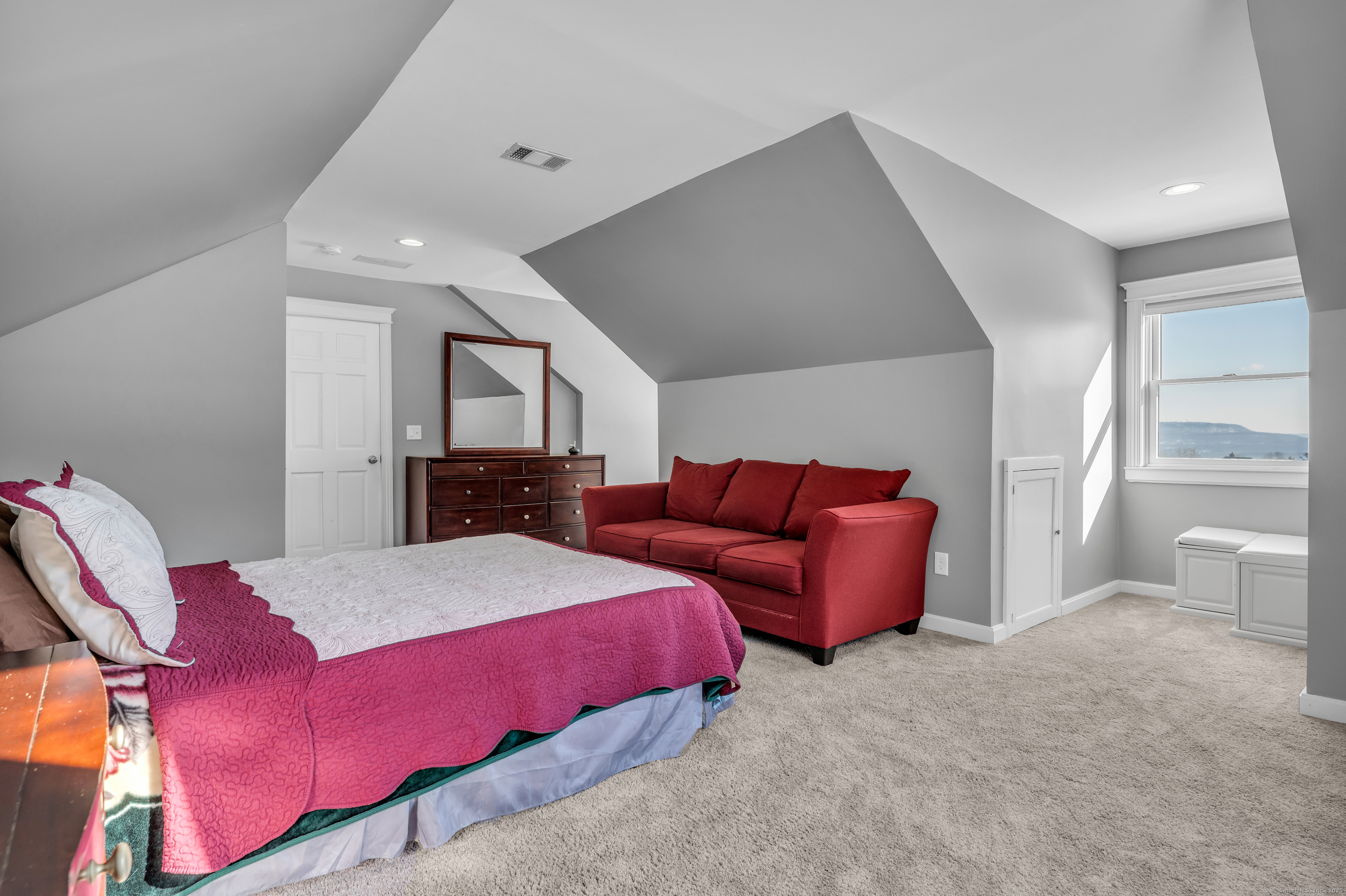 96 Farmingberry Drive, Southington, Connecticut image 35