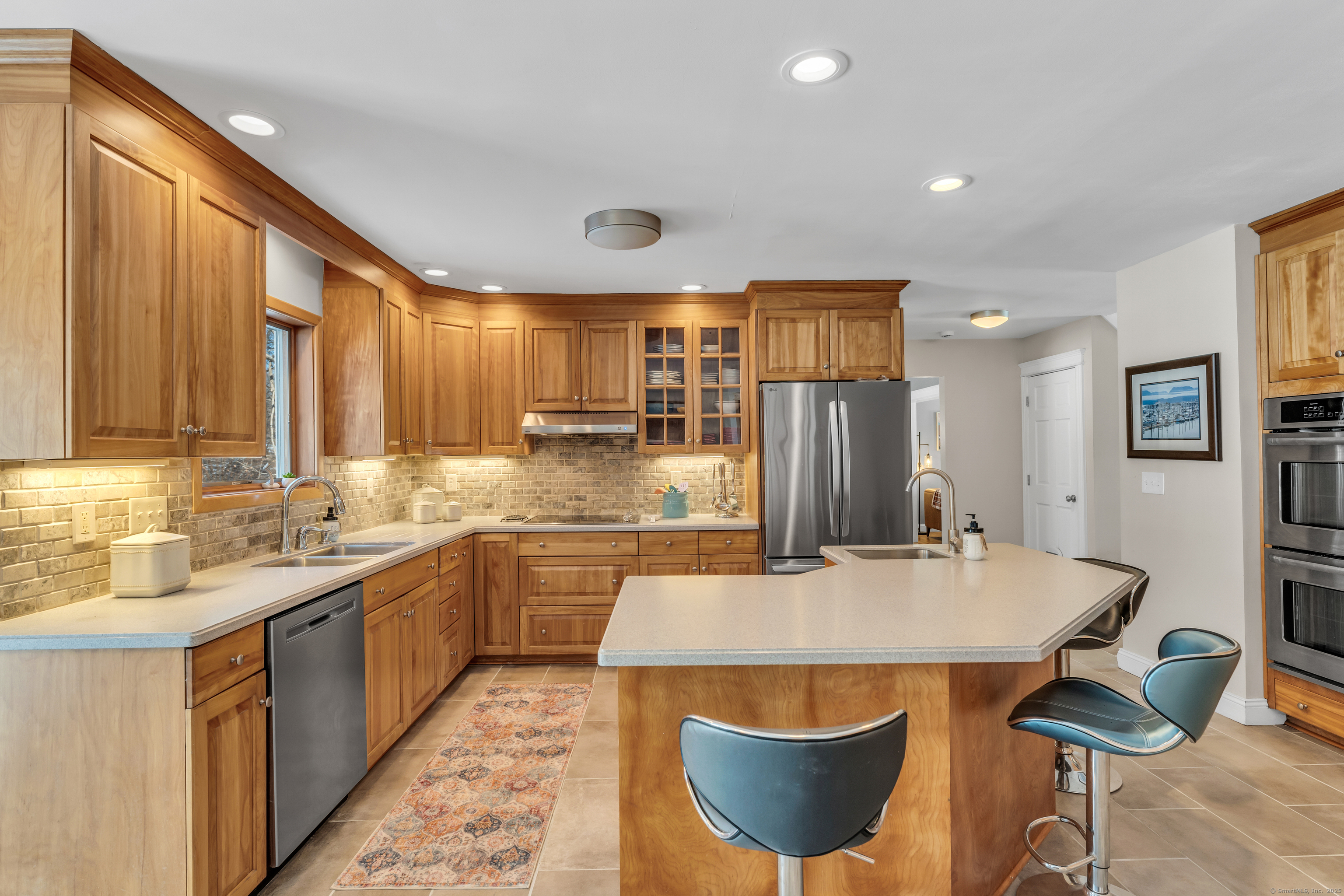 96 Farmingberry Drive, Southington, Connecticut image 17