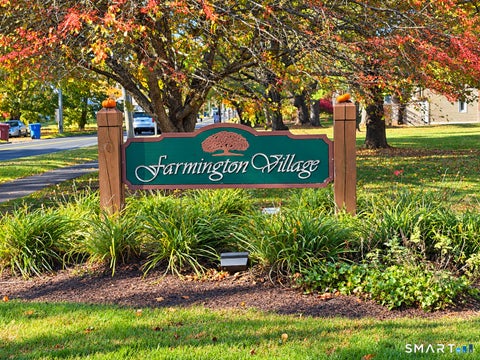 Photo of 1634 Farmington Avenue #9, Farmington, CT 06085 (MLS # 24209693)