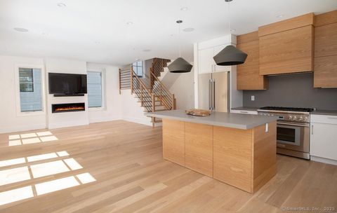 Tiny photo for 6 Down River Road #B, New Canaan, CT 06840 (MLS # 24153582)