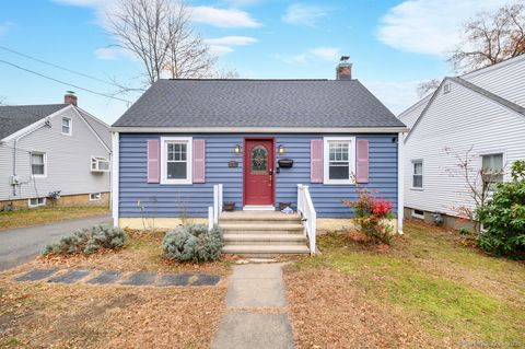 Photo of 279 Knapps Highway, Fairfield, CT 06825 (MLS # 24142012)