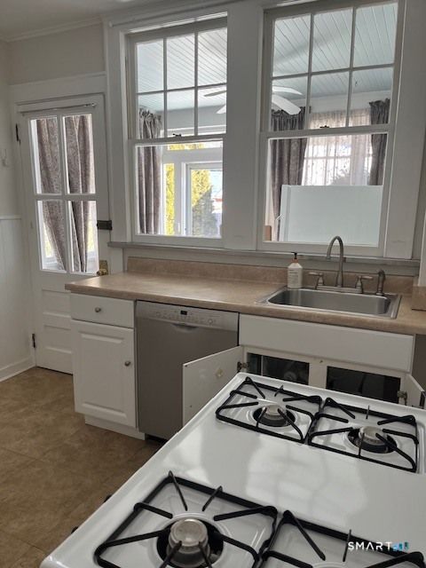 Tiny photo for 1426 Stratfield Road, Fairfield, CT 06825 (MLS # 24151810)