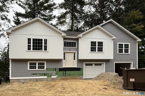 Homes For Sale - 20 Oak Drive<br/> Mansfield, CT 06250