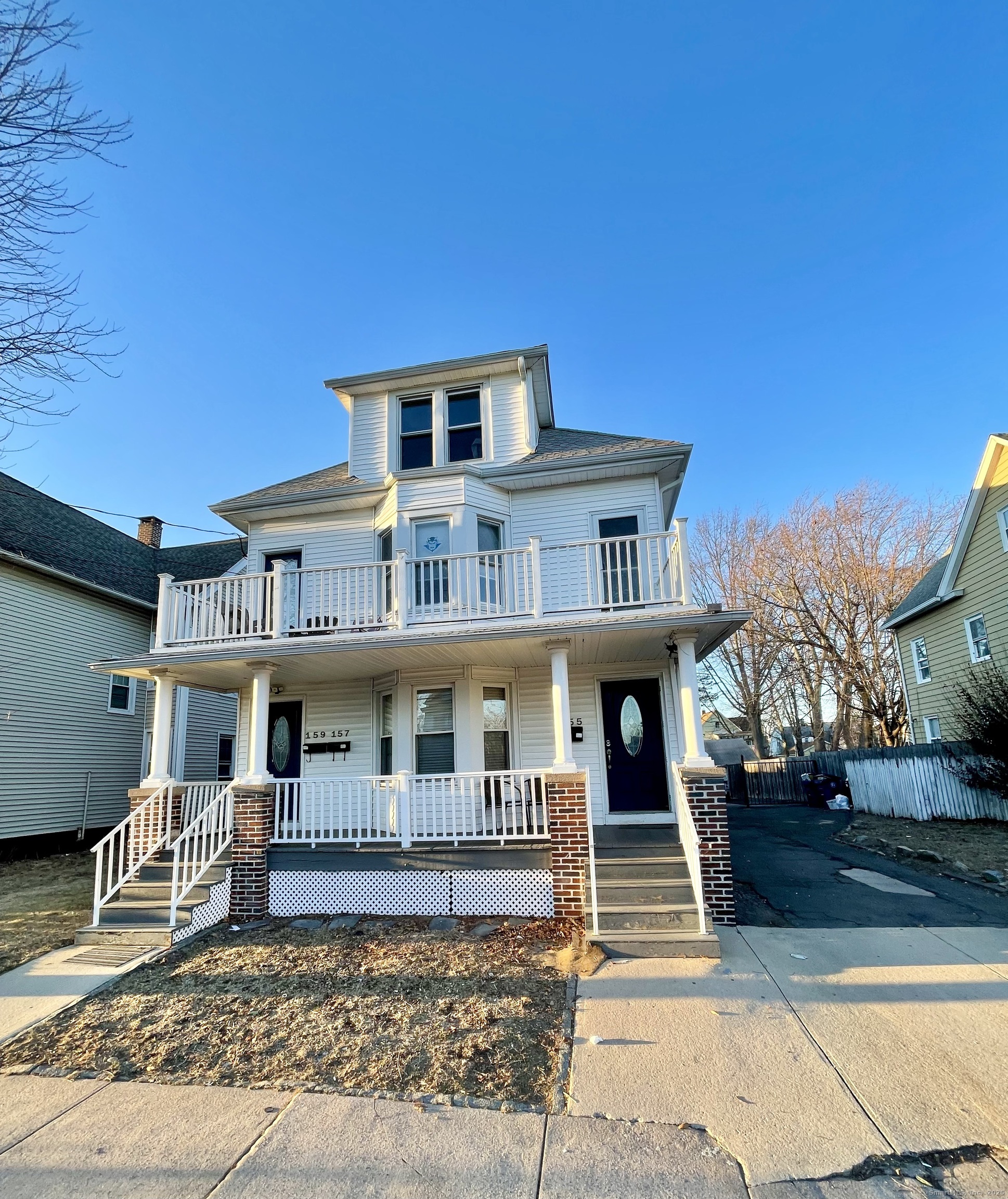 William Street, West Haven, Connecticut - 8 Bedrooms  
3 Bathrooms  
14 Rooms - 