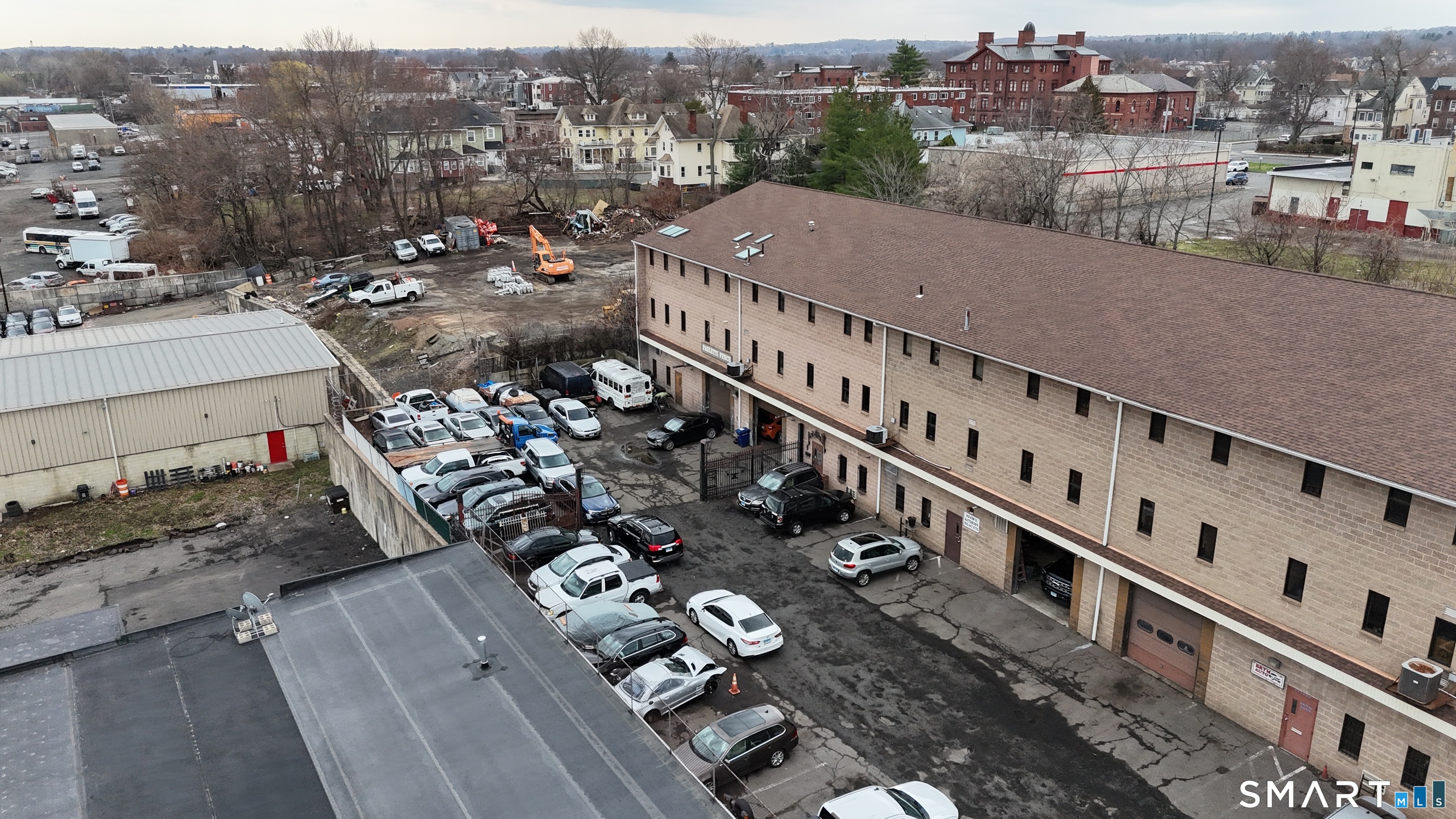 241 Ledyard Street B7