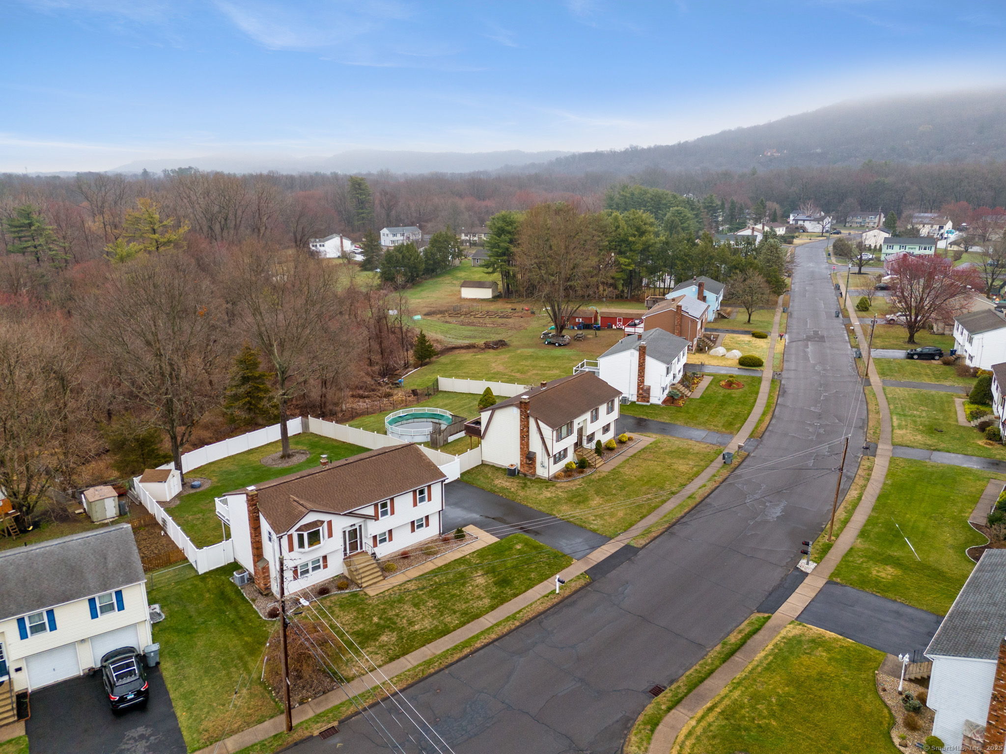 36 Rosemont Drive, Plainville, Connecticut image 5