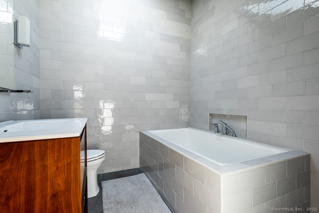 16 Walkley Hill Road, Haddam, Connecticut image 23