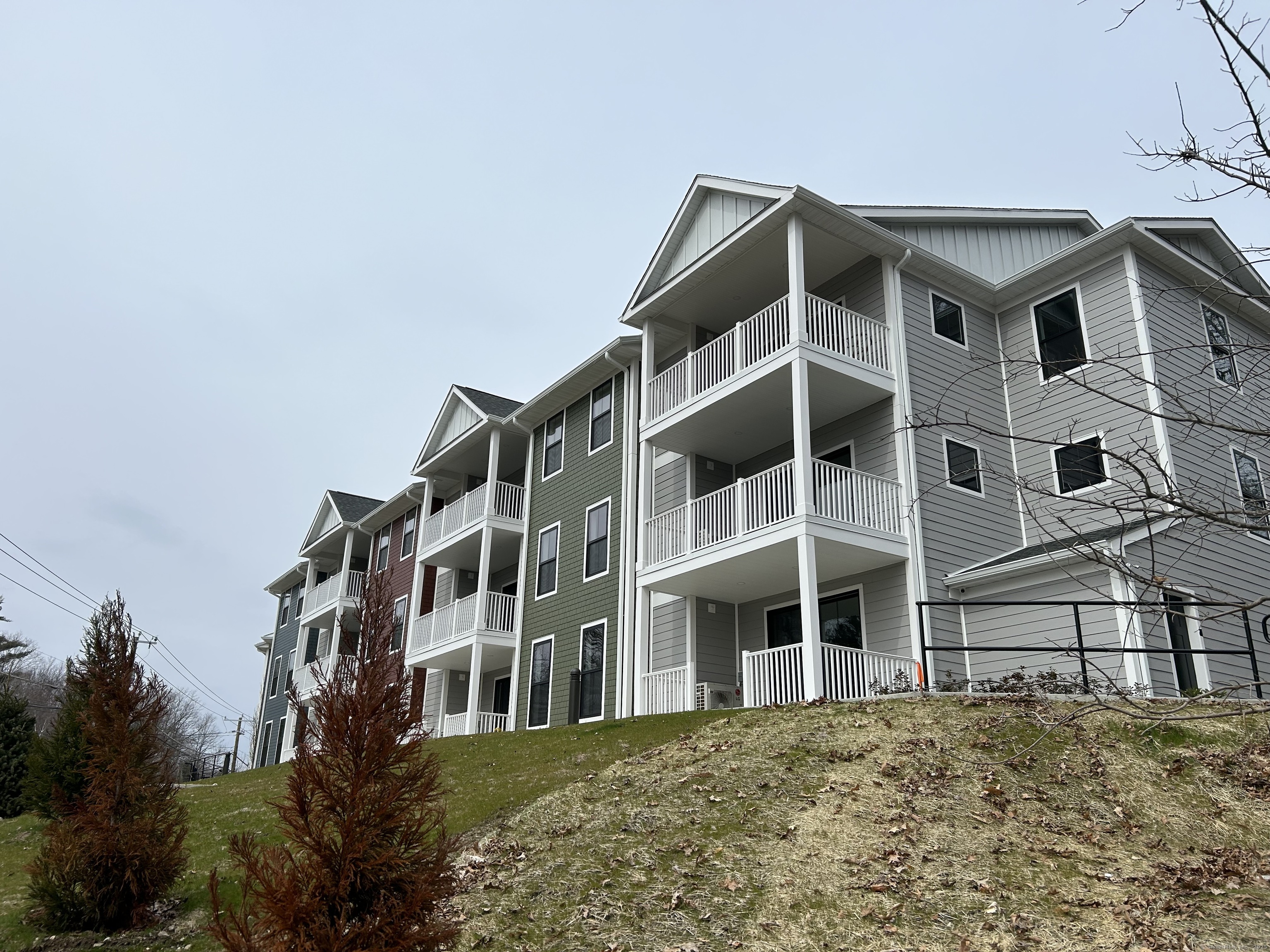 401 Albany Turnpike 306