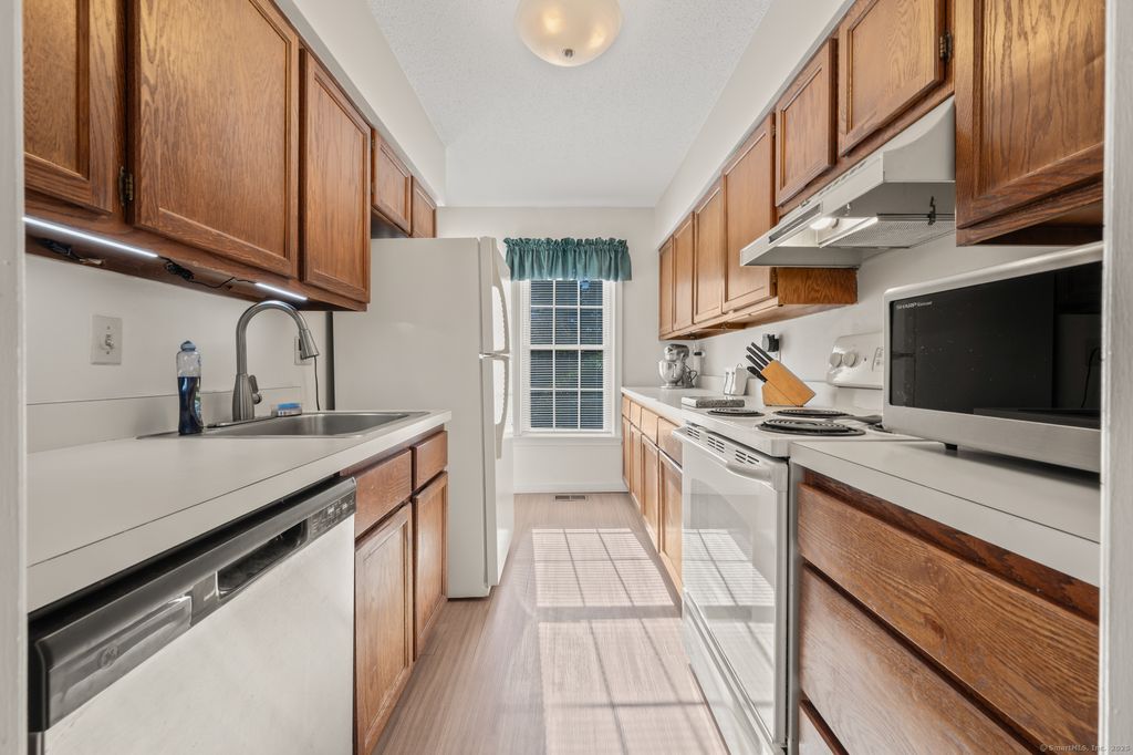 Photo of 9 Riverview Drive #C, East Windsor, CT 06088 (MLS # 24131075)