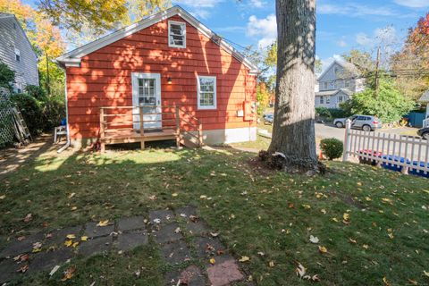 Photo of 62 Soundview Avenue, Norwalk, CT 06854 (MLS # 24135697)