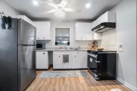 Tiny photo for 62 Soundview Avenue, Norwalk, CT 06854 (MLS # 24135697)