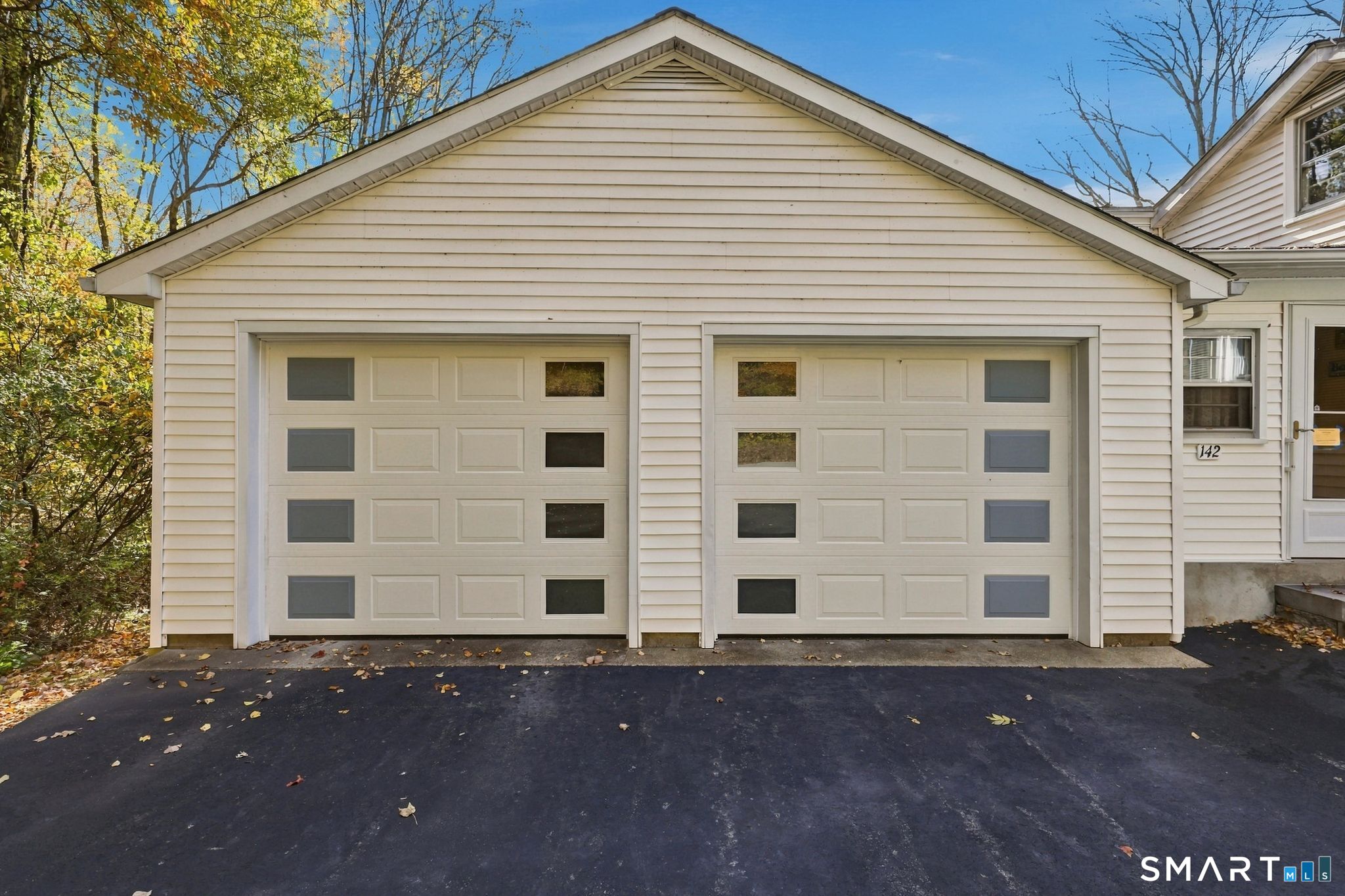 142 Gifford Lane
