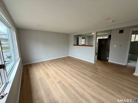 Tiny photo for 164 Sycamore Street #2R, Bristol, CT 06010 (MLS # 24165381)