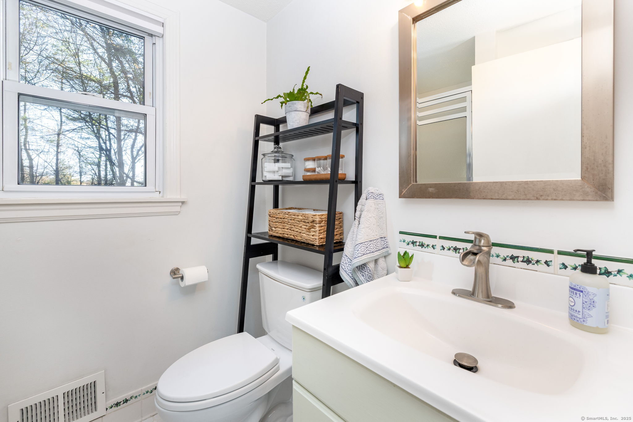 21 Old Meadow Plain Road, Simsbury, Connecticut image 11